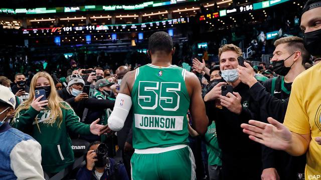 开云体育APP-年过40为何还能征战NBA？单打乔爱上热力瑜伽